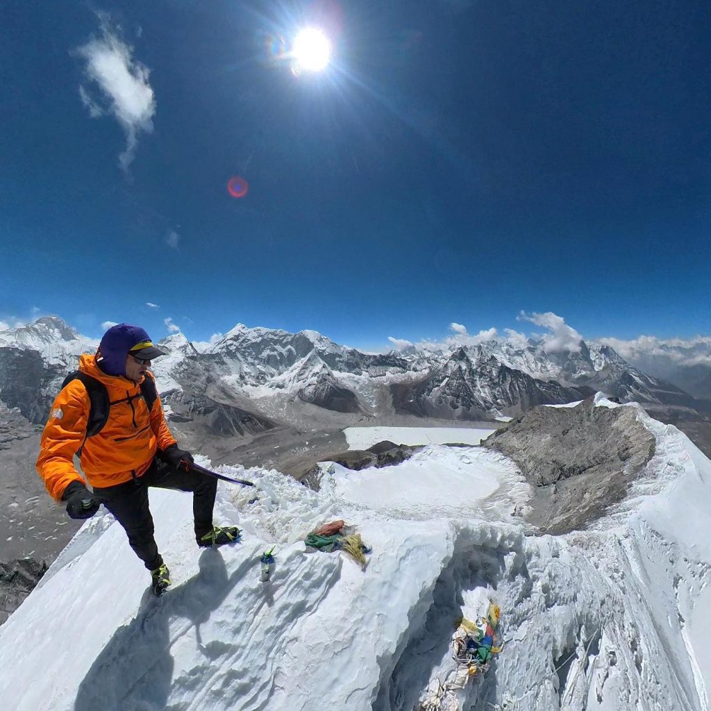 Gottler in allenamento nella Valle del Khumbu. Foto @ Gottler