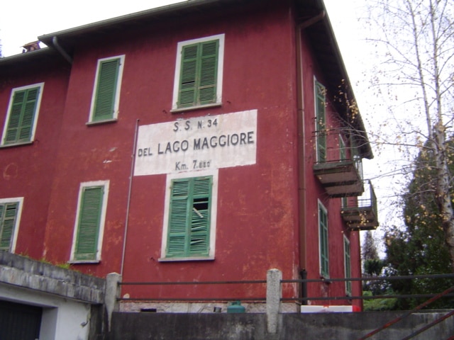 Casa Cantoniera ANAS a Verbania Suna - Foto Wikimedia Commons @Andrea VB