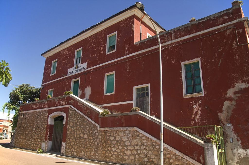Casa Cantoniera, Baunei - Foto Wikimedia Commons @trolvag