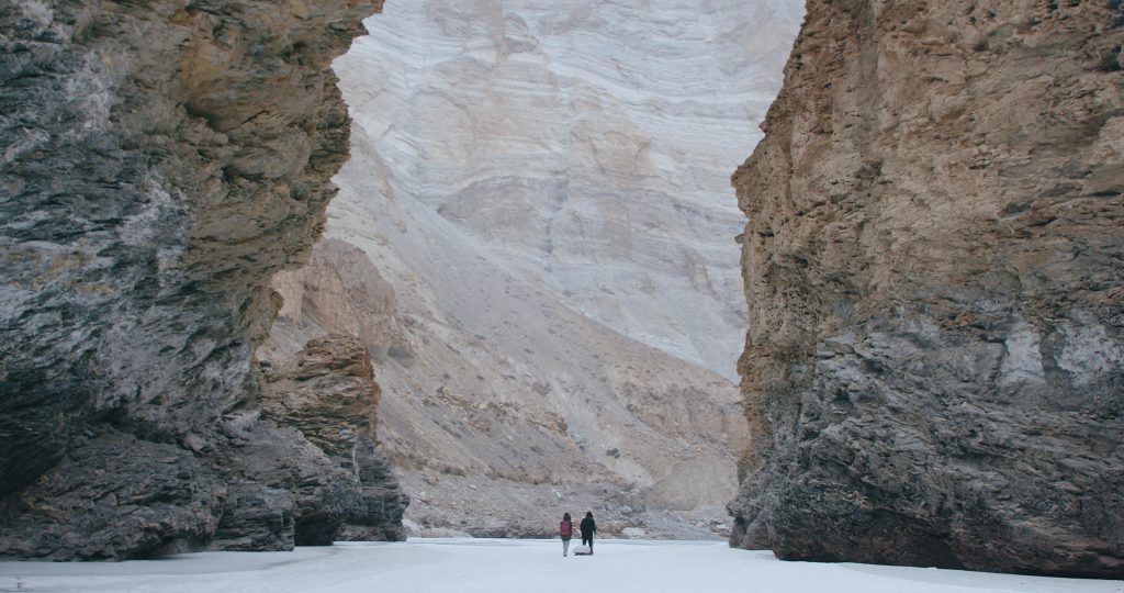 Concorso - CHADDR - A RIVER BETWEEN US