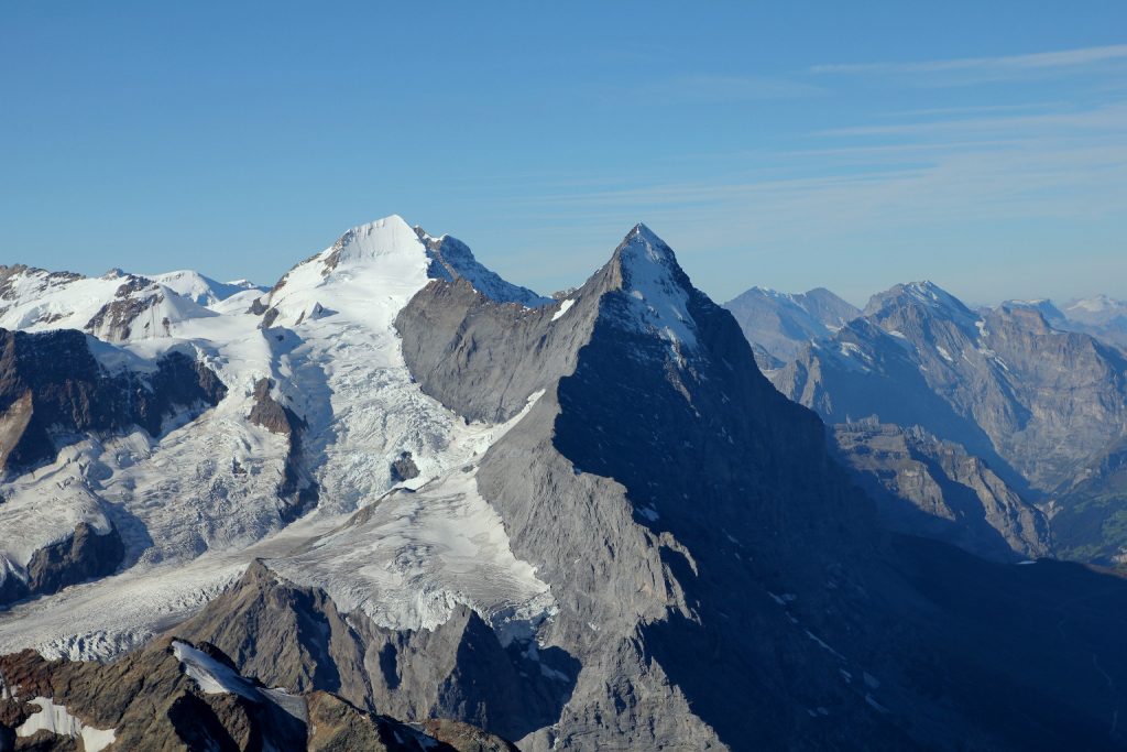 L'Eiger da ovest in primo piano