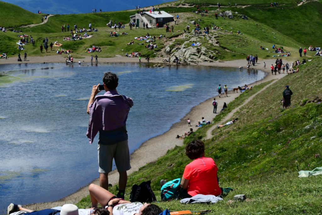 Escursionisti al Lago Scaffaiolo, foto SA