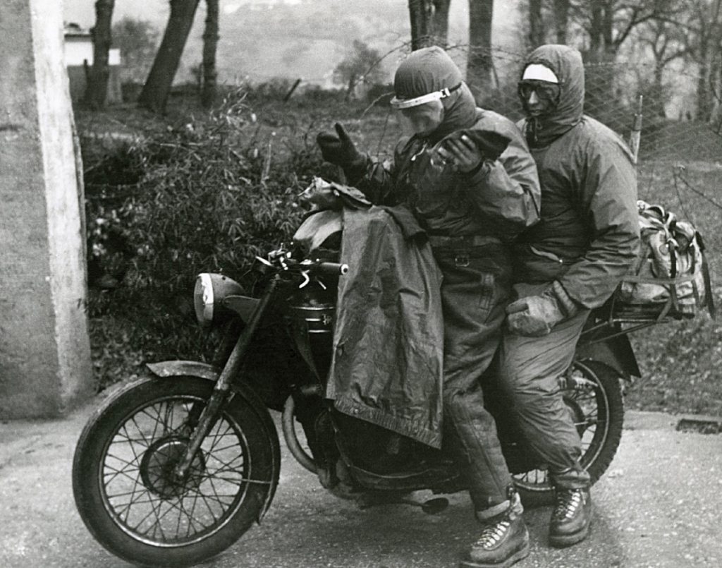 In moto verso il Gran Sasso, anni Cinquanta