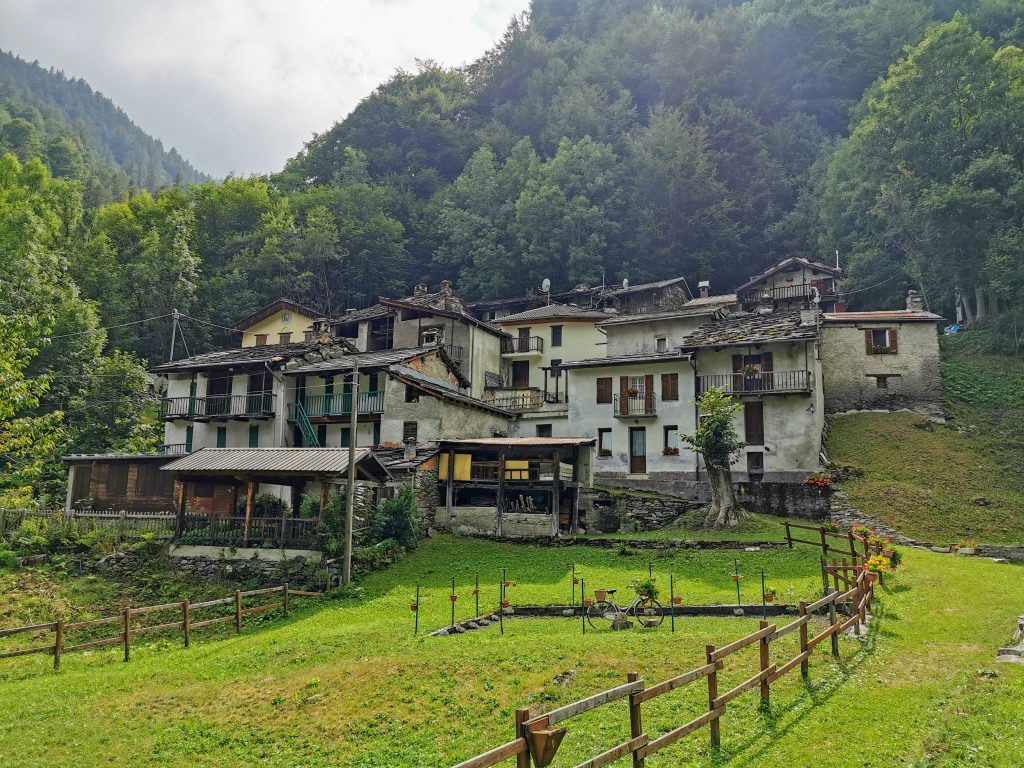 Piemonte - BALSIGLIA-ULTIMO BORGO DELLA VAL GERMANASCA - foto @ Franco Faggiani