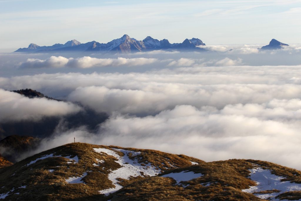 Toscana e Emilia Romagna - AUTUNNO DAL MONTE MATTO VERSO LE ALPI APUANE - Foto @ Andrea Greci