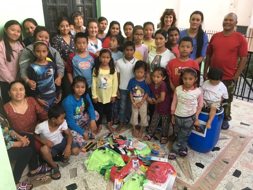 I bambini della Sanonani.