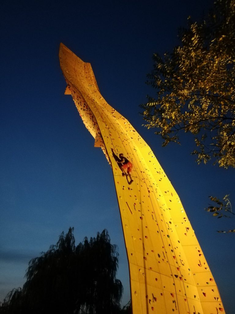 Arrampicare su Excalibur. Foto @ Klimcentrum Bjoeks FB