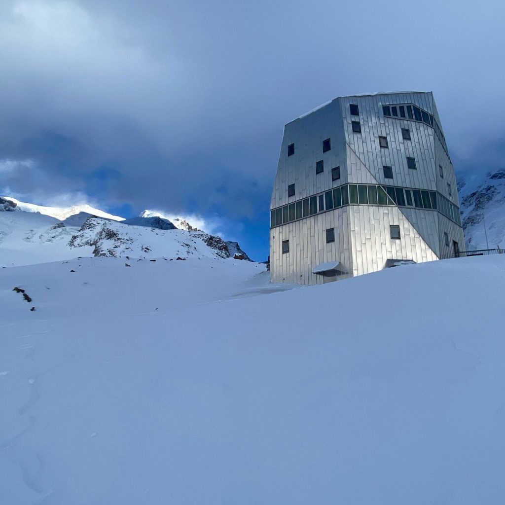 Foto FB Monte Rosa Hütte