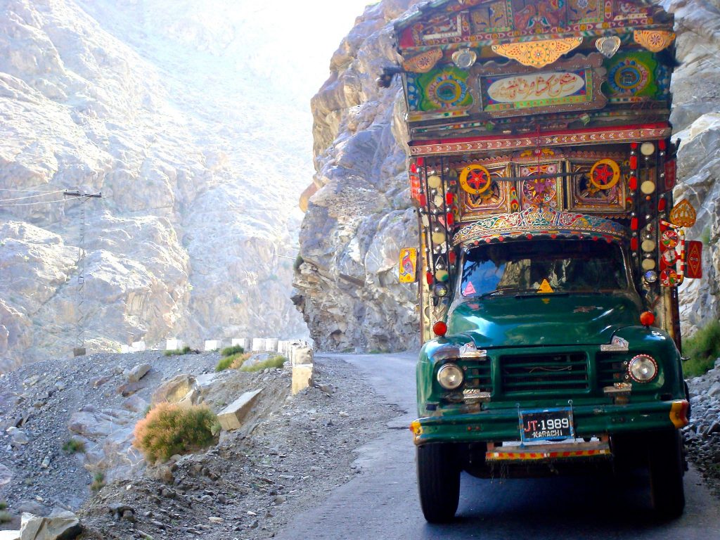 Sulla Karakorum highway