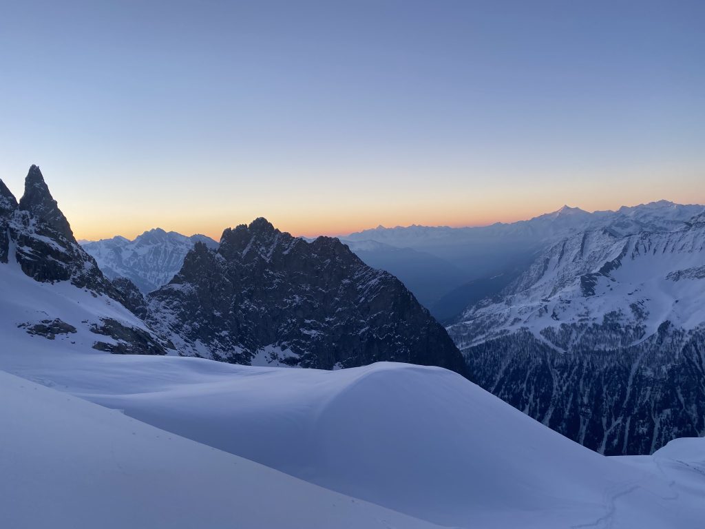 Prima discesa Canale del Quid Pluris. Foto Denis Trento.