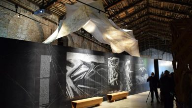 Photo of I teli salva-ghiacciaio del Presena in mostra alla Biennale di Venezia