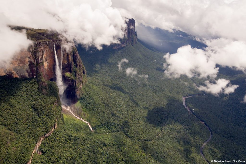 Salto Angel. La Venta esplorazioni geografiche