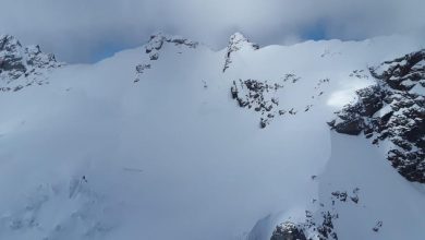Photo of Gemelli del Breithorn, scialpinista in un crepaccio