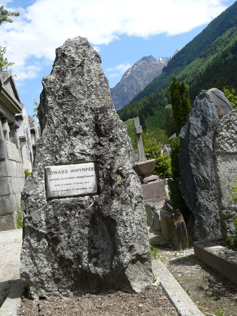 La tomba di Edward Whymper al cimitero di Chamonix. Foto @ wikimedia commons 