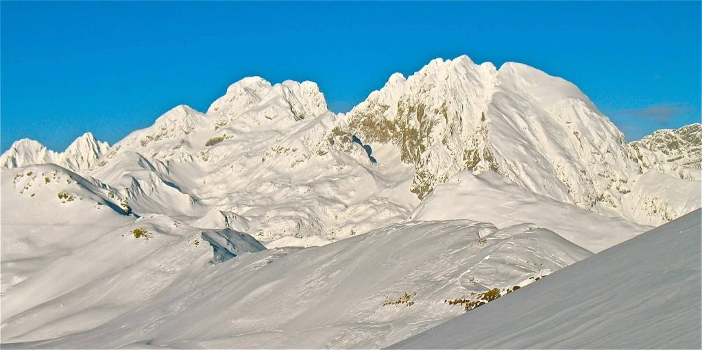 Foto FB @rifugio Marinelli ( 2122 m ) Alpi Carniche