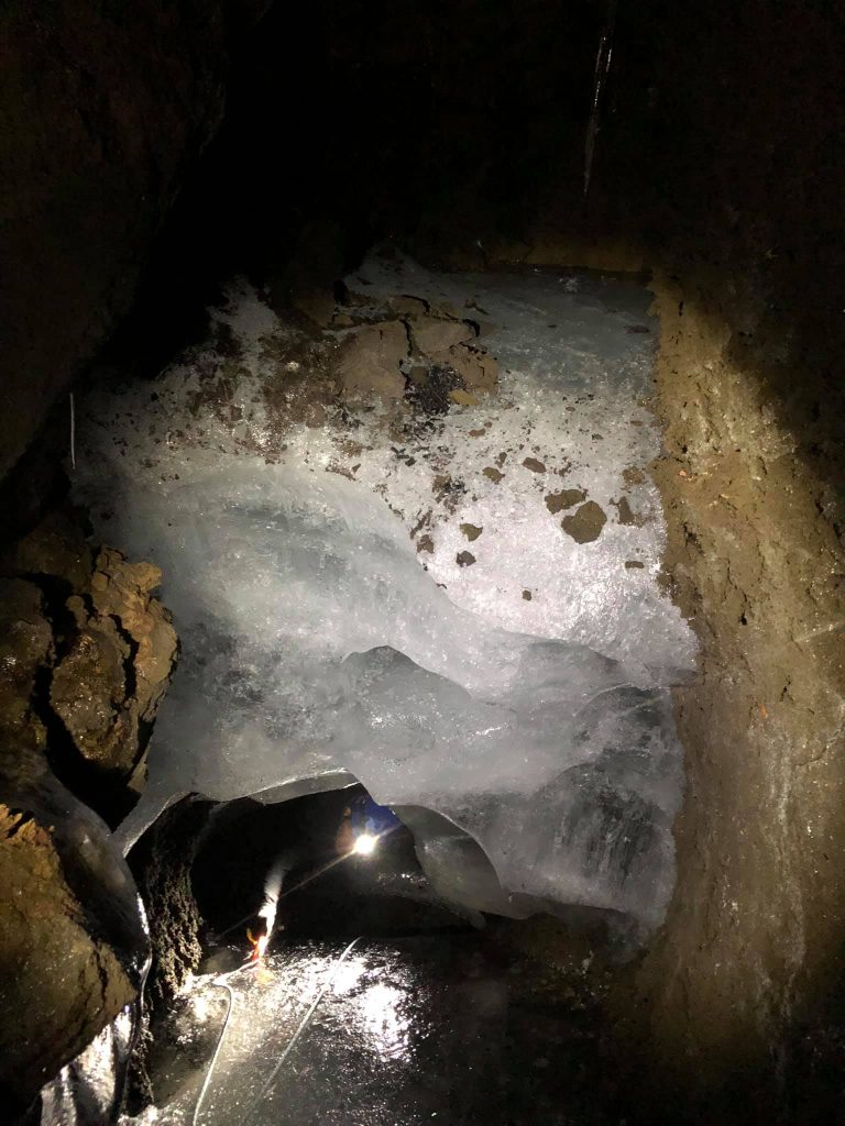 Grotta del Polo Nord (o Sud?) - Foto FB Dario Teri