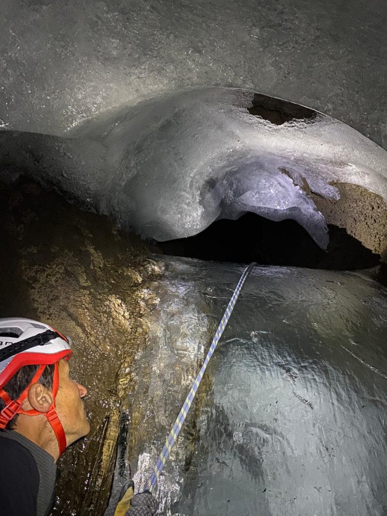 Grotta del Polo Nord (o Sud?) - Foto FB Dario Teri