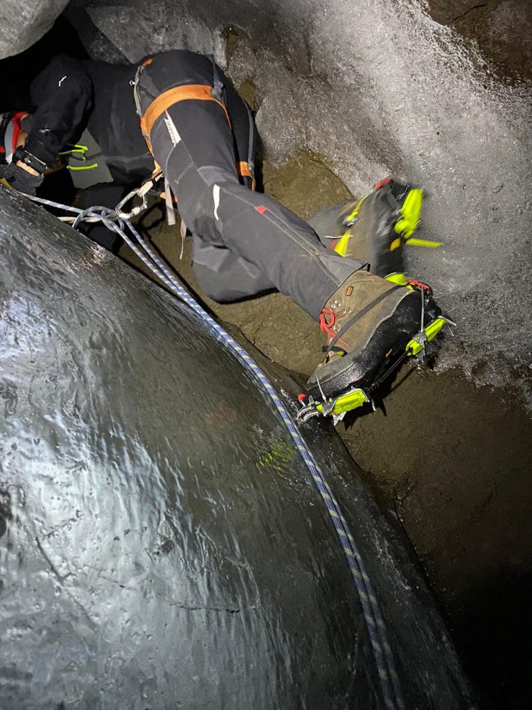 Grotta del Polo Nord (o Sud?) - Foto FB Dario Teri