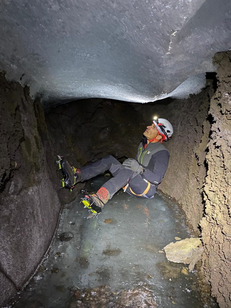 Grotta del Polo Nord (o Sud?) - Foto FB Dario Teri