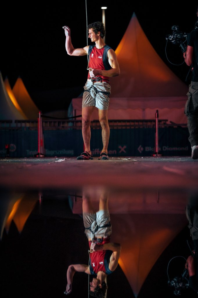 Foto FB Adam Ondra Ph. Petra Chodury