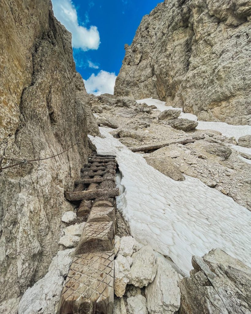 Condizioni della neve nel Gruppo del Catinaccio al 22/06/2021 - Foto FB Rifugio Roda di Vaèl