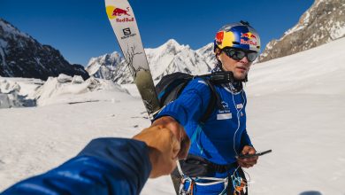 Photo of Andrzej Bargiel torna in Himalya per sciare l’Everest