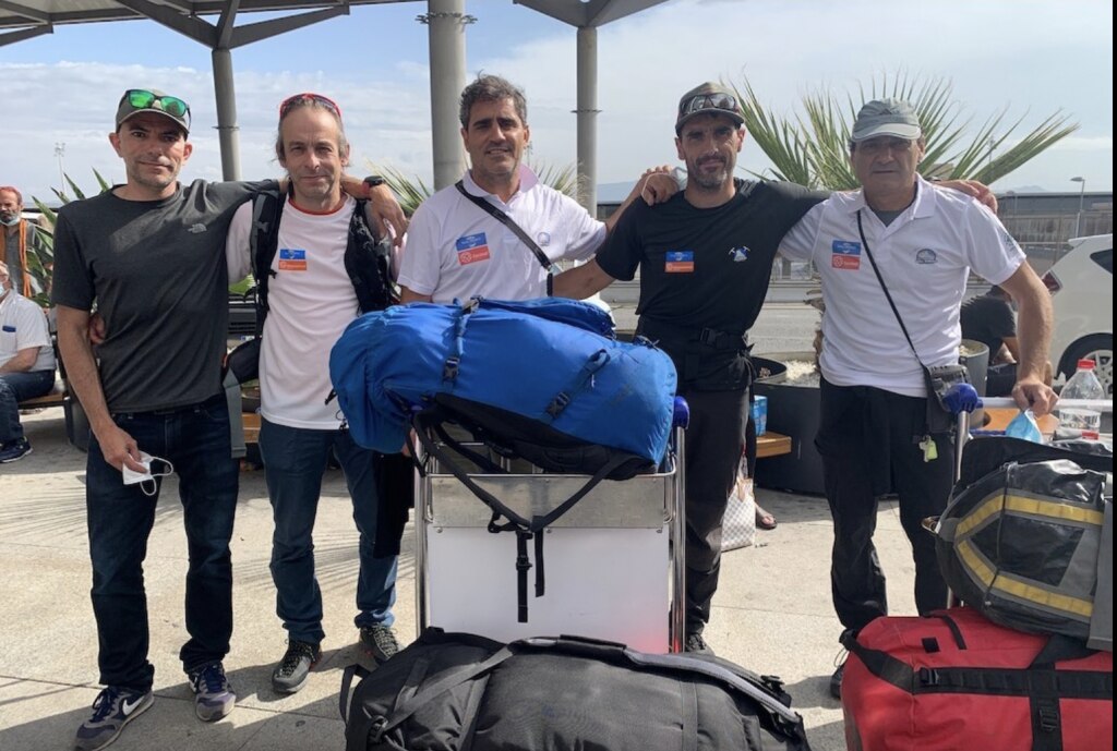 Il team spagnolo diretto al Nanga Parbat. Foto @ Club Alpino Ama Dablam 