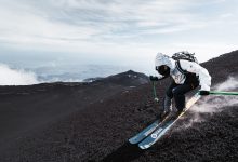 Photo of Curve bianche su sfondo nero, sciare sull’Etna