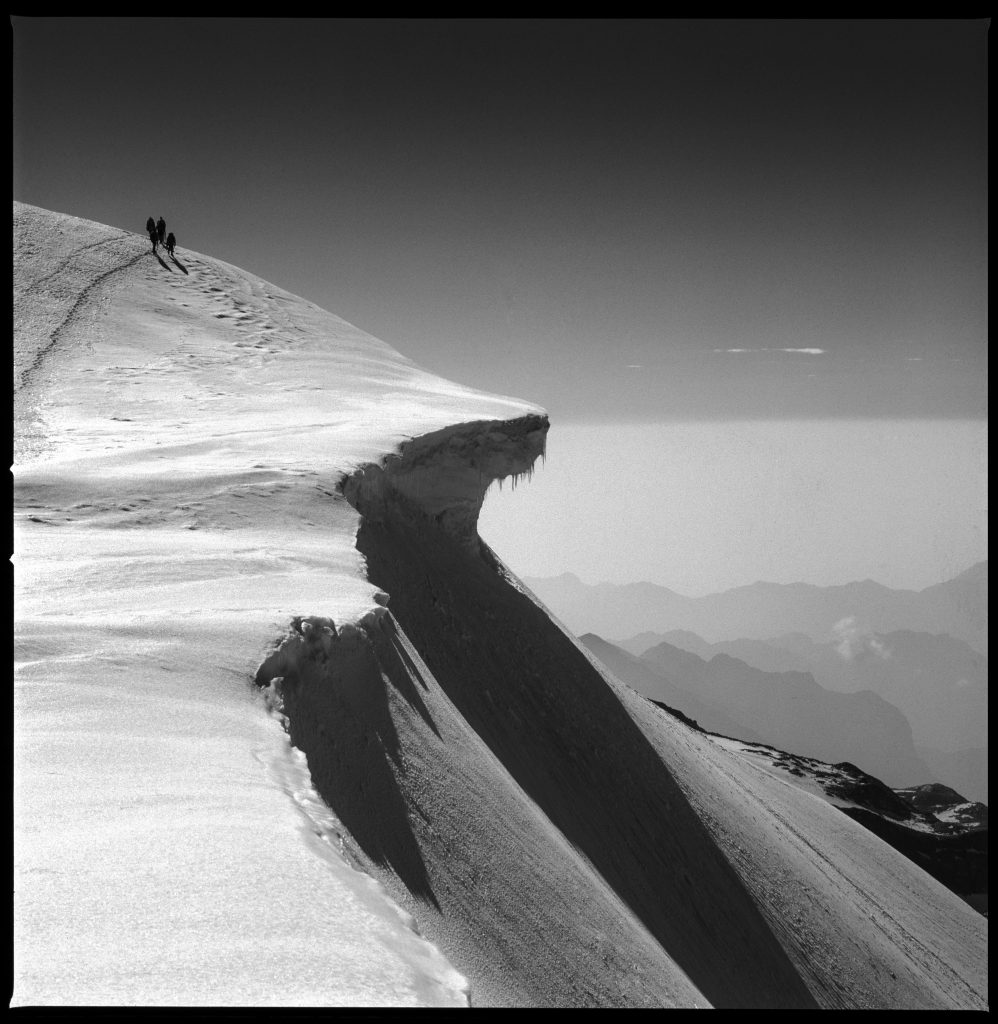 Le sinfonie glaciali del Rosa interpretate dall’occhio di Davide Camisasca, guida alpina. E fotografo