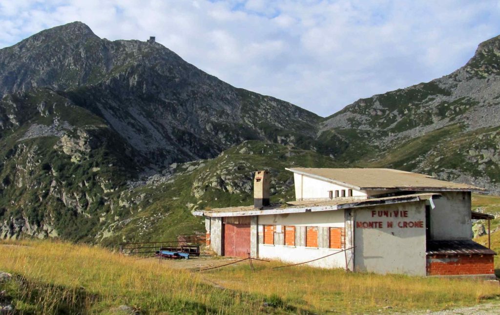 La vecchia stazione di arrivo di Oropa Sport. Foto Wikimedia Commons