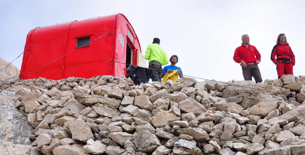 Il bivacco Bafile, foto SA