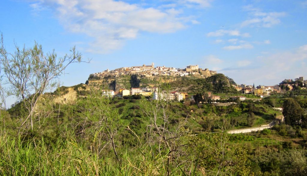 Santa Severina - Foto Wikimedia Commons @Maarten Sep