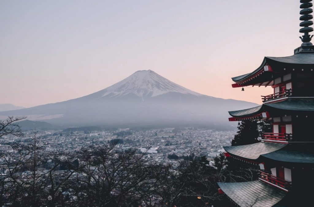 tokyo 2020, torcia olimpica, monte fuji