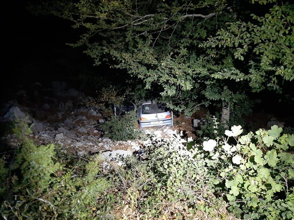 Auto nel dirupo sul Semprevisa - Foto CNSAS Lazio