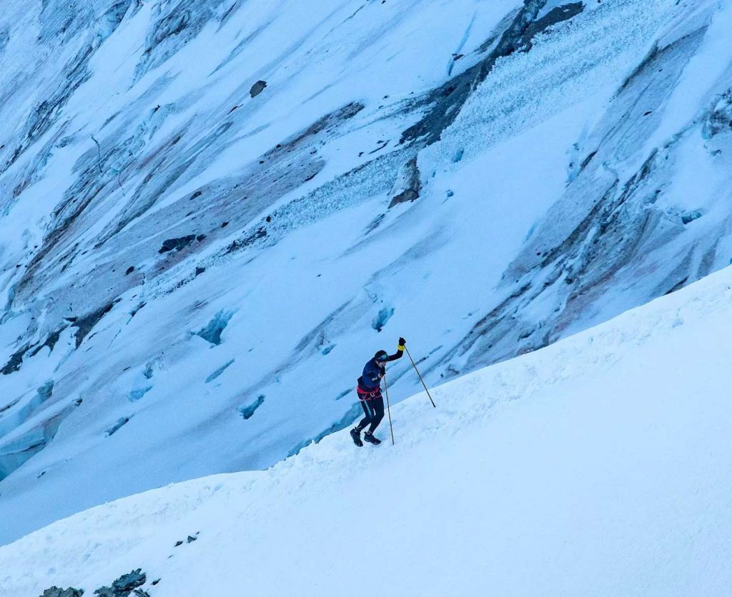 Manuel Merillas durante il record sul Monte Bianco. Foto Facebook Manuel Merillas