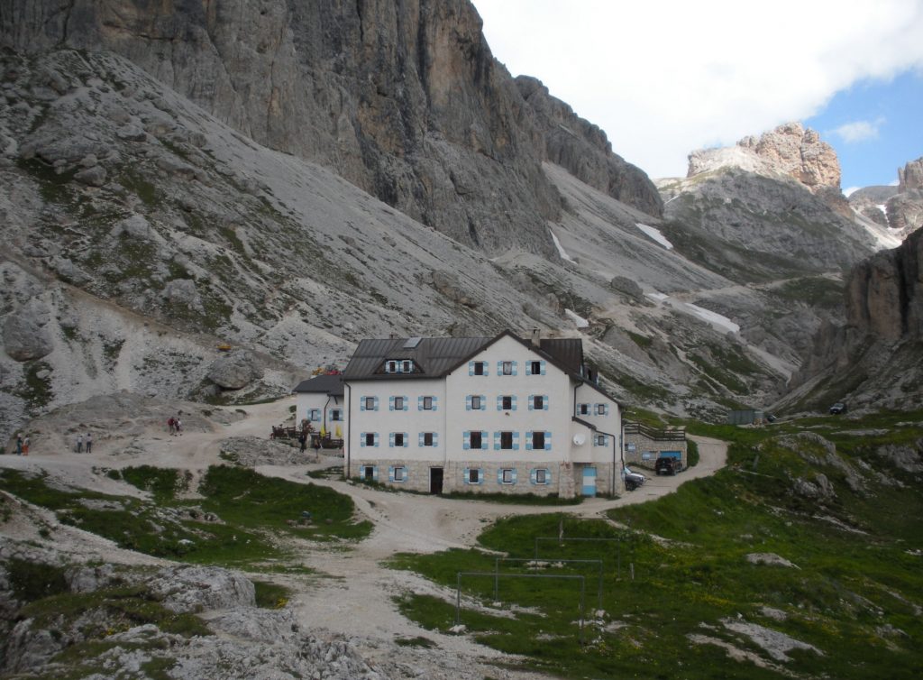 Rifugio Vajolet, foto @ wikimedia 