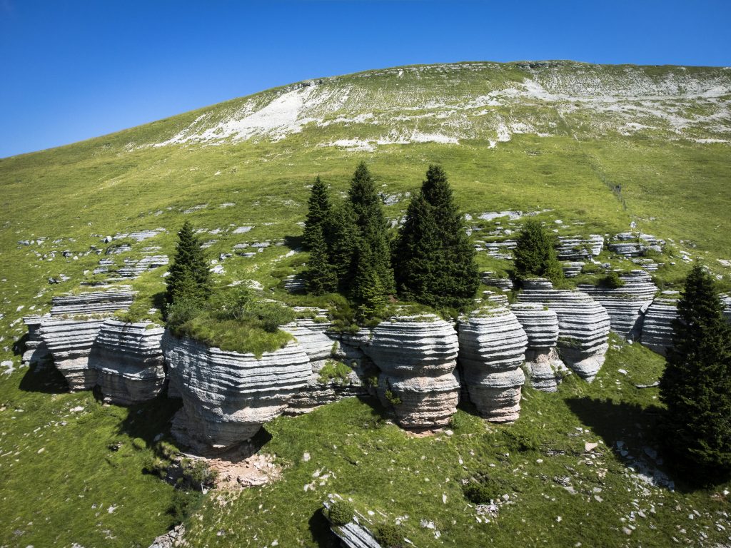 Formazioni rocciose sotto il Monte Fior