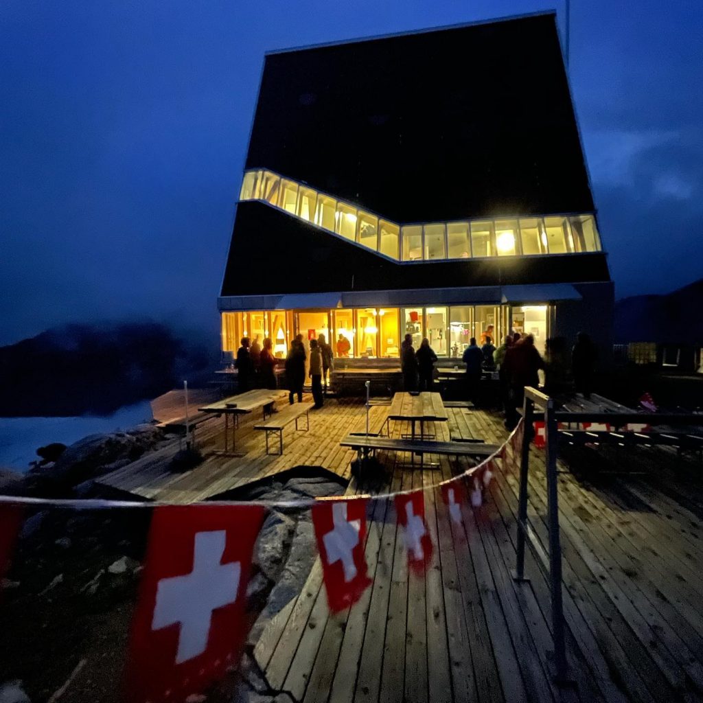 Foto FB Monte Rosa Hütte