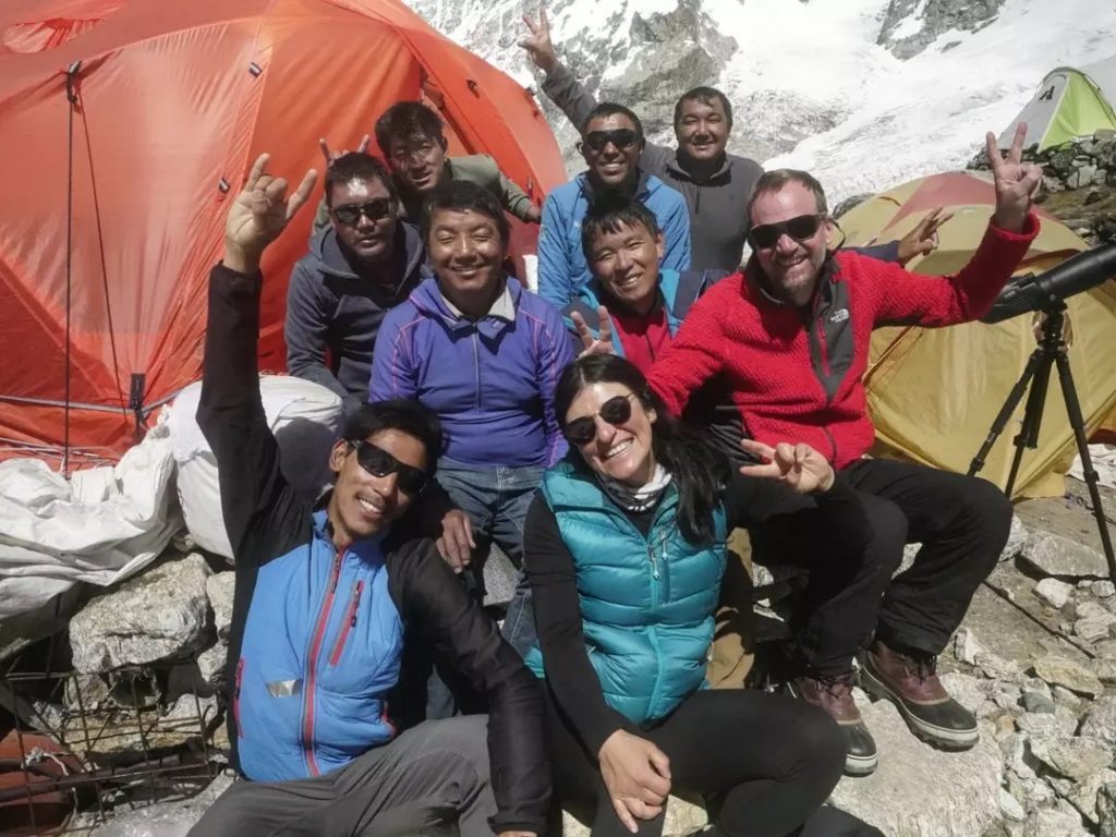 Kangchenjunga . Team Alpenglow
