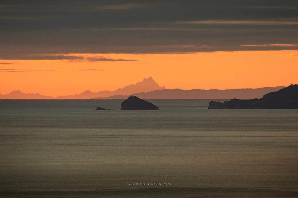 Monviso dalla Versilia - Foto FB Fabio Longaron