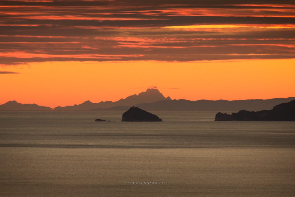 Monviso dalla Versilia - Foto FB Fabio Longaron