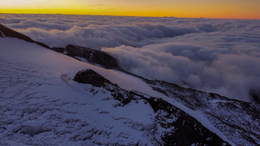Tramonto a Capanna Gnifetti - Foto FB Rifugi Monterosa