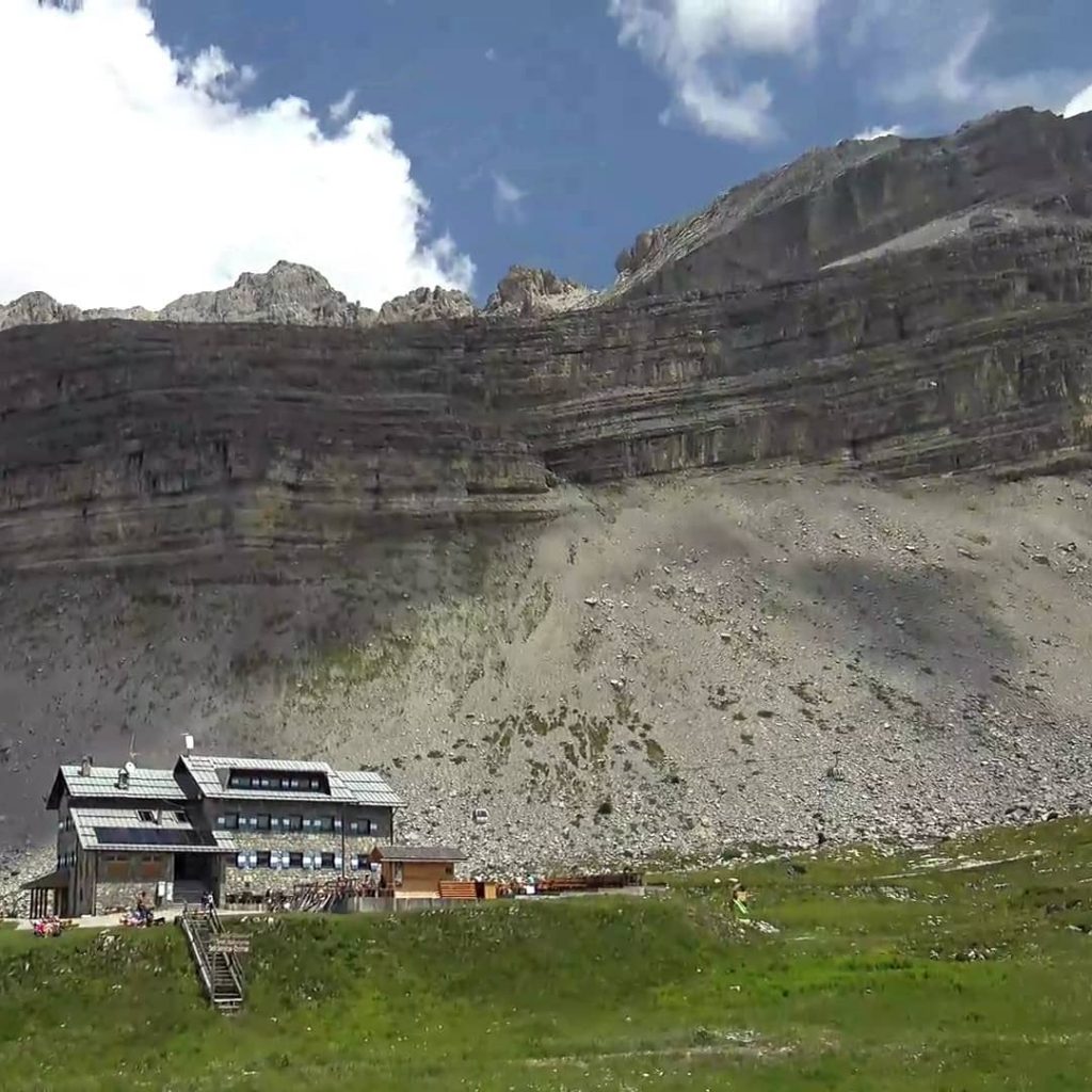Rifugio Graffer. Foto @ FB