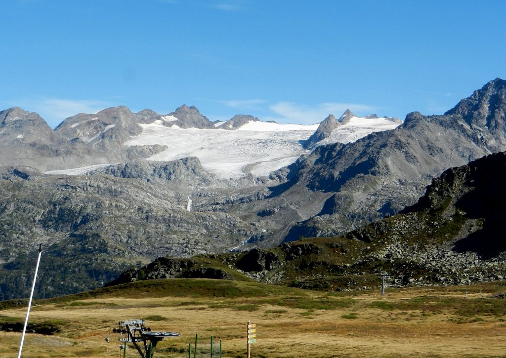 Ghiacciaio del Rutor visto dal colle di Fourclaz - Foto Wikimedia Commons @Bbruno 