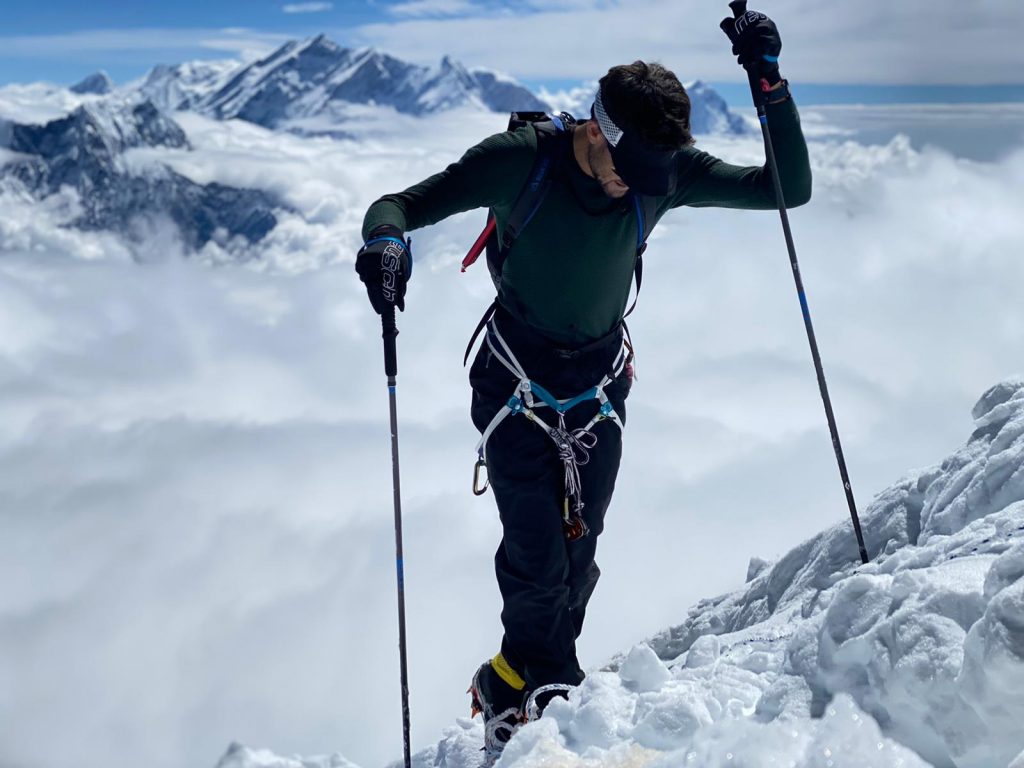 Pietro Picco in salita sul Dhaulagiri. Foto archivio Marco Camandona
