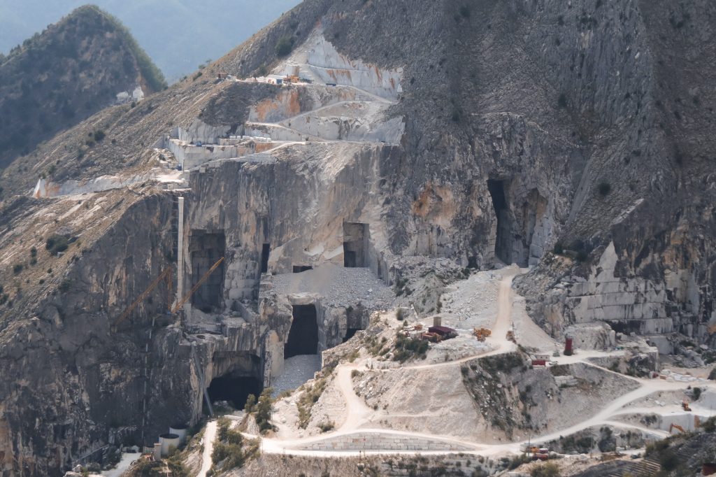 Cave Apuane - Foto Megan Andrews @Unsplash