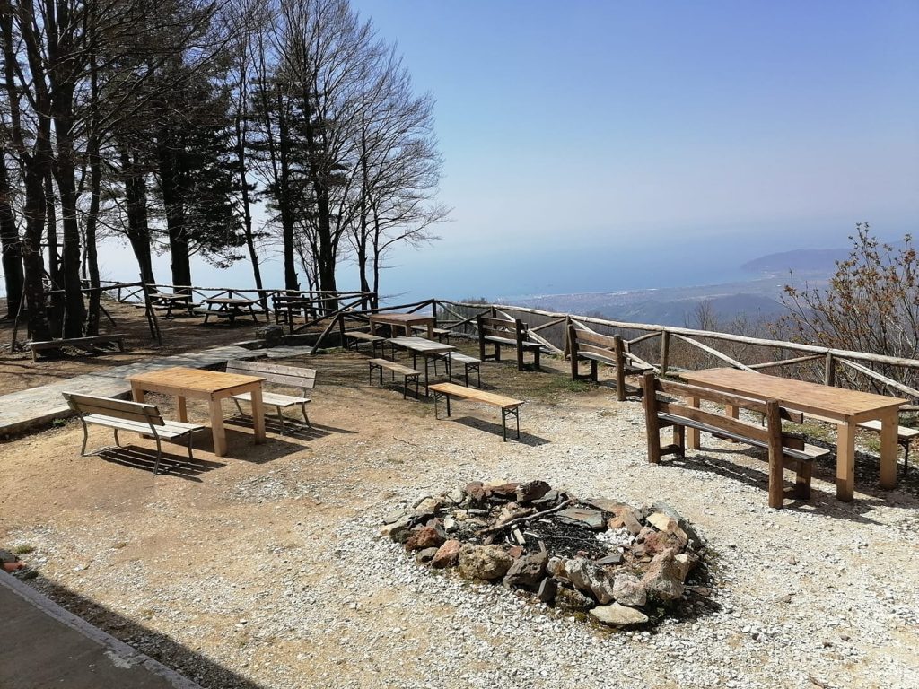 Foto FB Rifugio Carrara