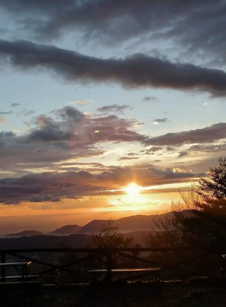 Foto FB Rifugio Carrara