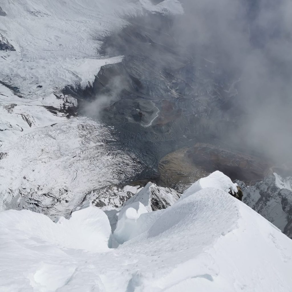 Foto via Taras Pozdnii