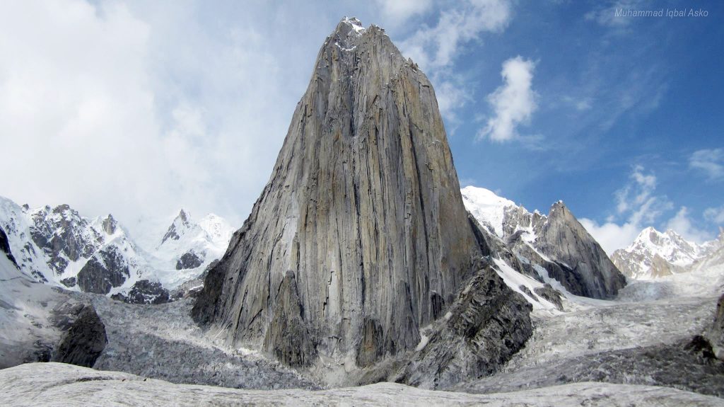 Shipton Spire. Foto via Muhammad Iqbal Asko FB